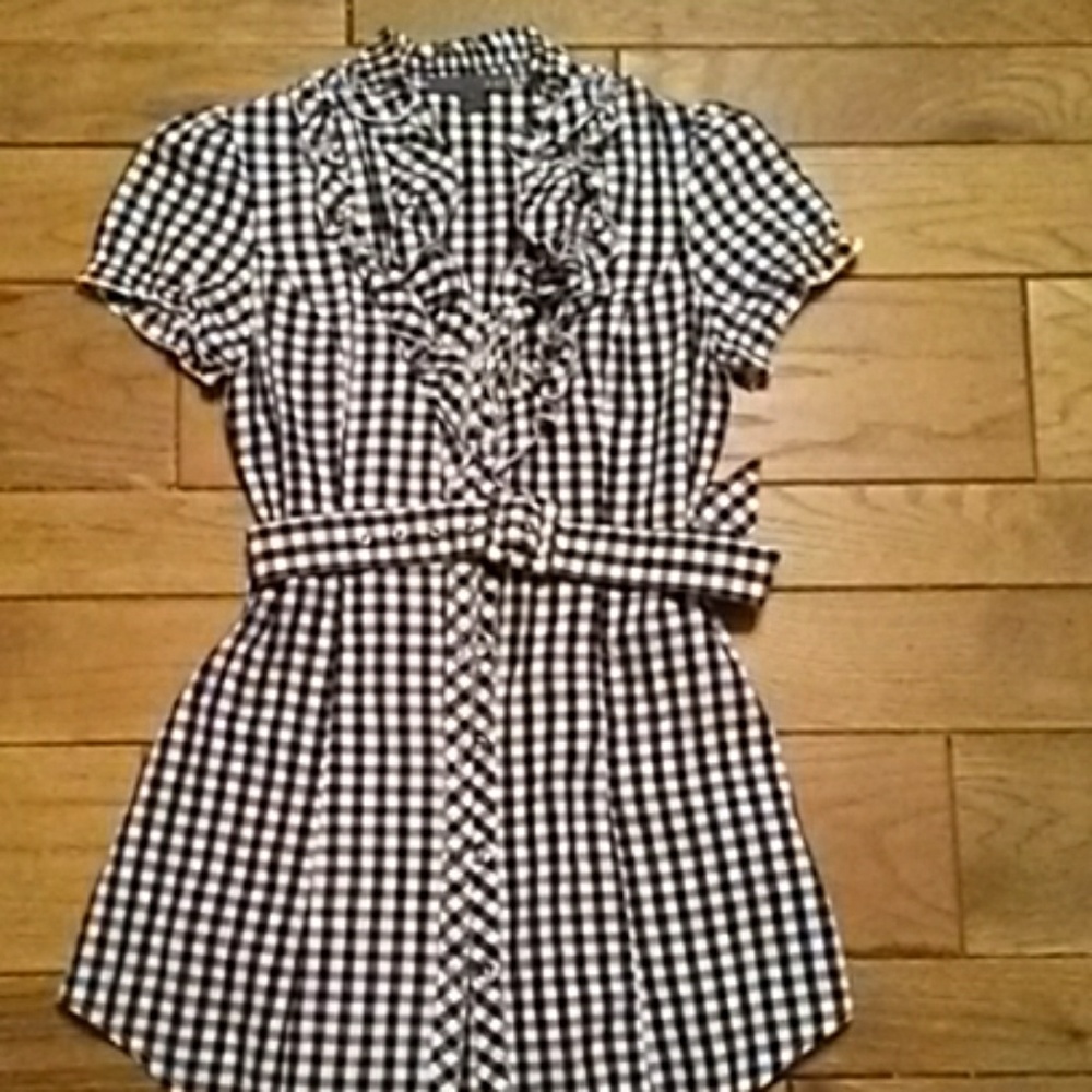 Forever 21 women's checkered belted blouse
